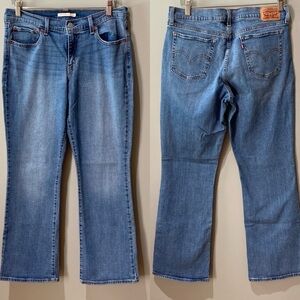Levi’s 415 Relaxed Bootcut Jeans Ladies 29